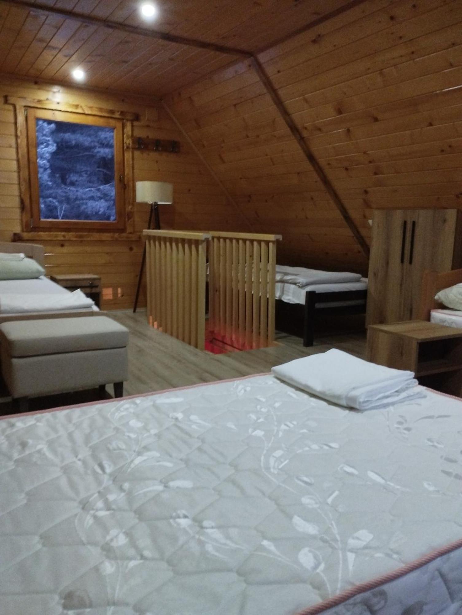 Brvnare Kusici Ivanjica